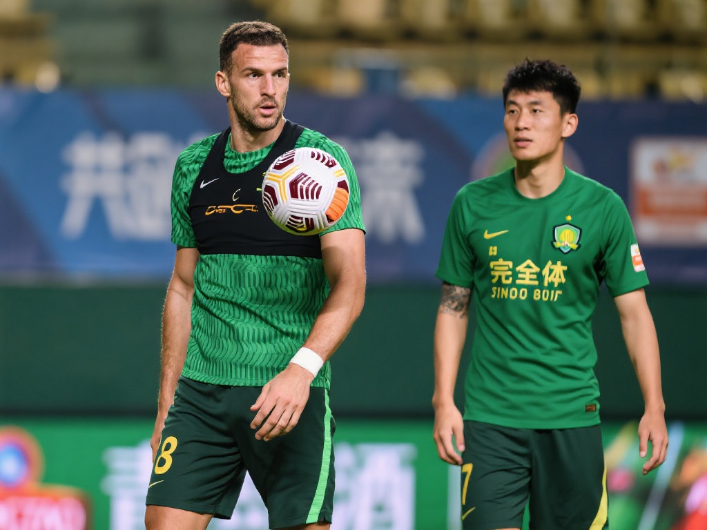 博主爆料:张稀哲与斯帕伊奇重返训练场,国安周末联赛阵容齐整 同样,斯帕伊奇的回归对后防线来说意义重大