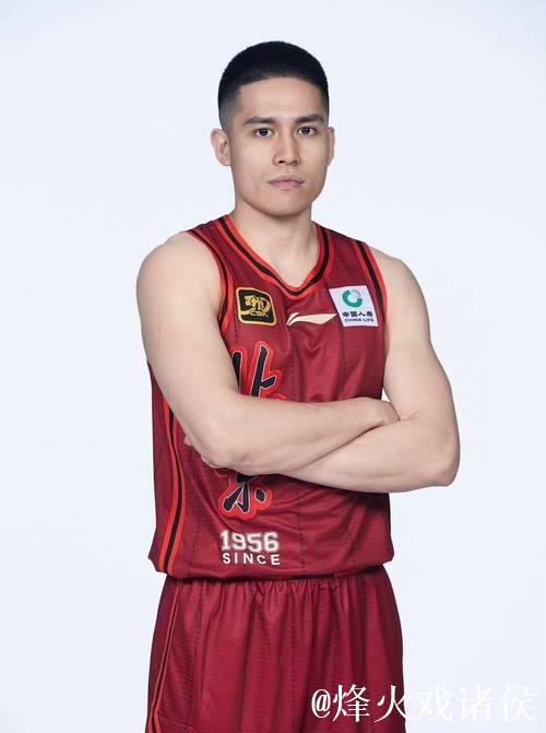 陈盈骏：球队阵容完整，全力磨合寻求最佳组合